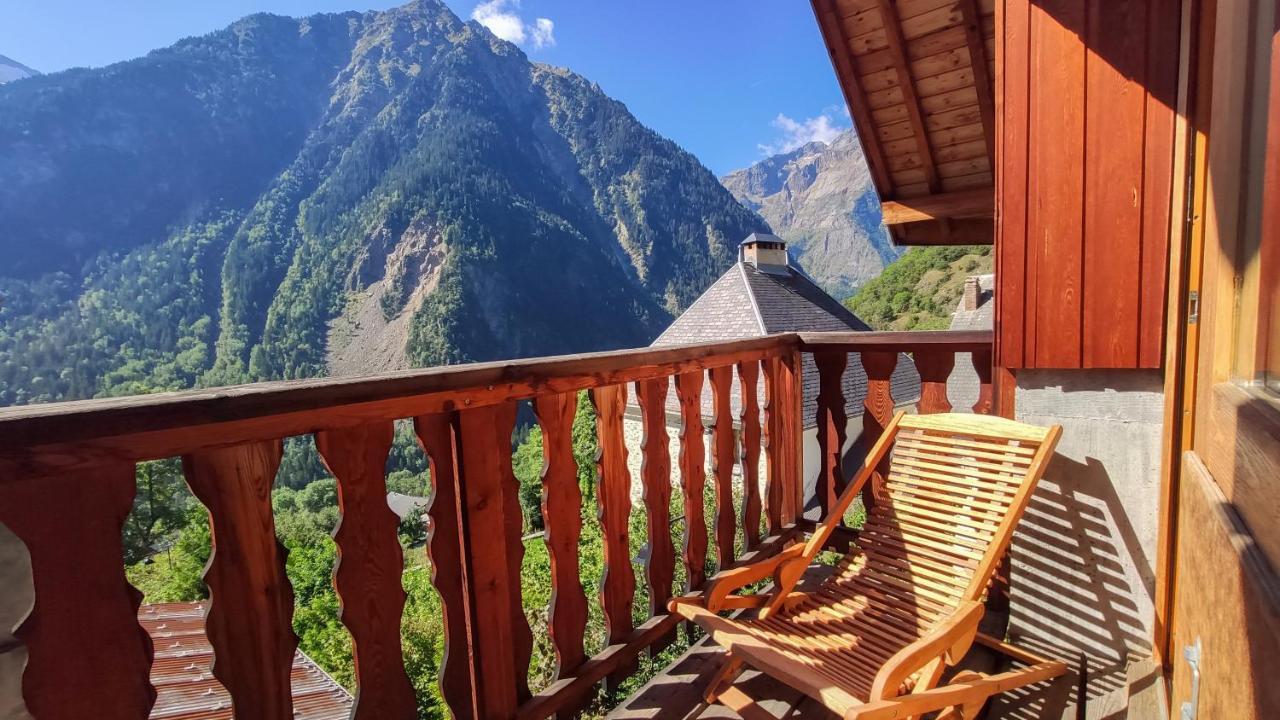 La Grange St. Cyprien, Venosc - Les Deux Alpes Villa Luaran gambar