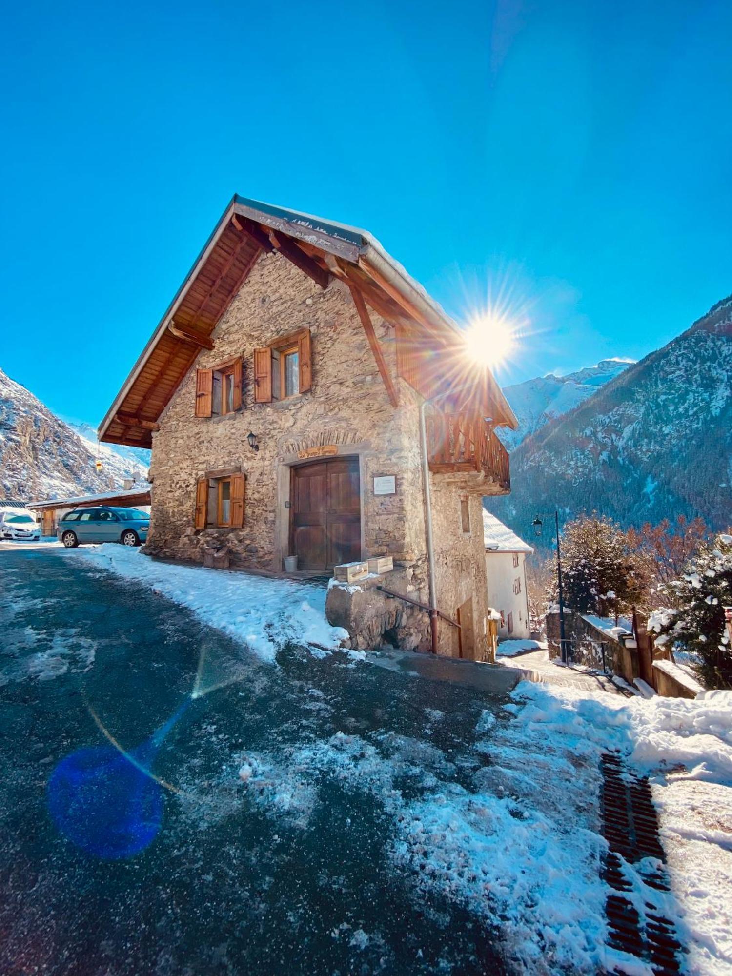 La Grange St. Cyprien, Venosc - Les Deux Alpes Villa Luaran gambar