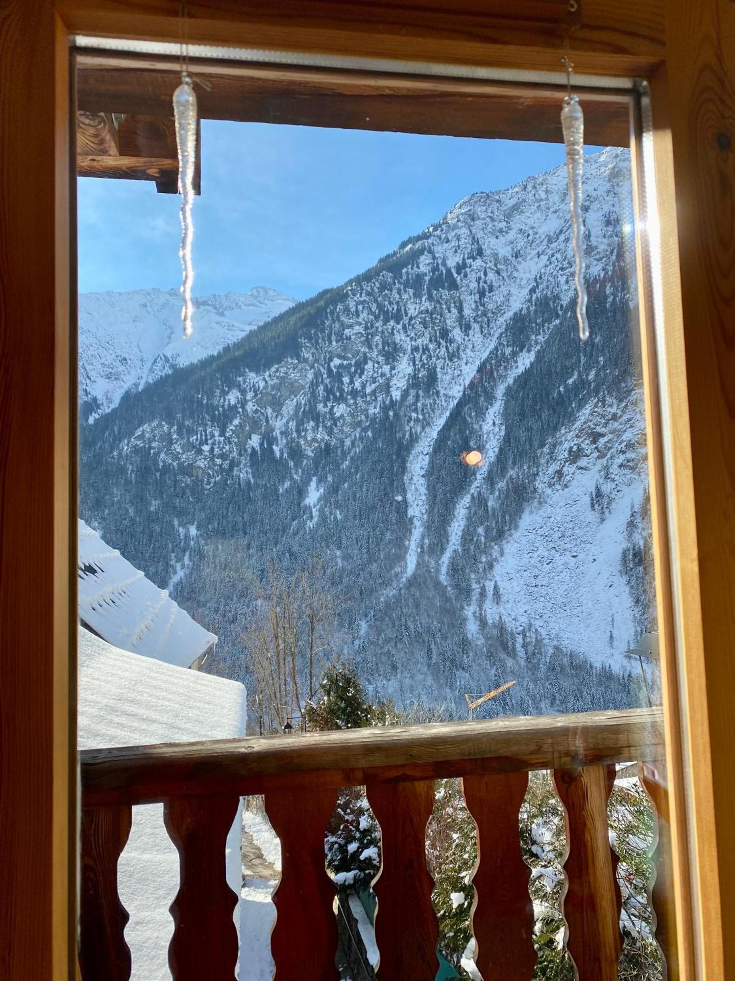 La Grange St. Cyprien, Venosc - Les Deux Alpes Villa Luaran gambar
